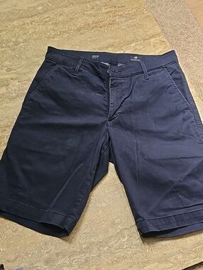 Ag Adriano Goldschmied Men's Navy Flat-Front Cotton Shorts